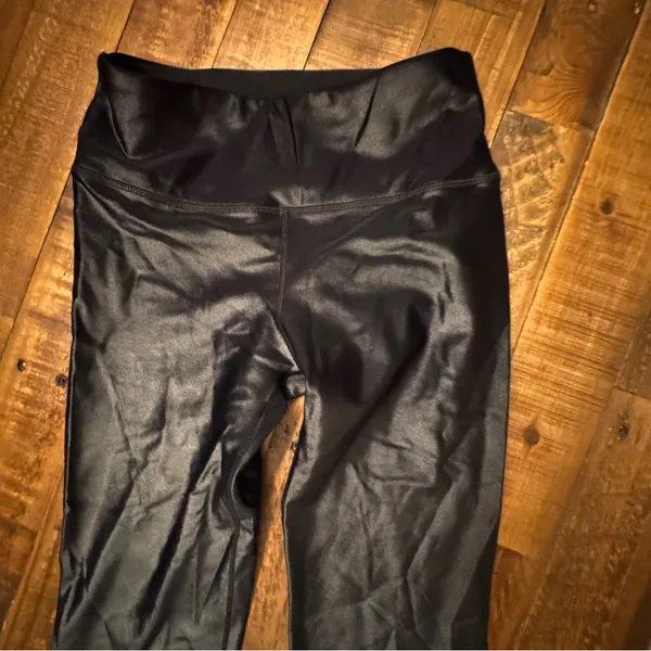 NOLI‎ Liquid Gloss Leggings - Image 4