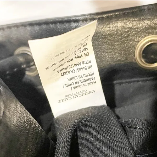 American Eagle Black Faux Leather White Sherpa Bucket‎ Bag - Image 6
