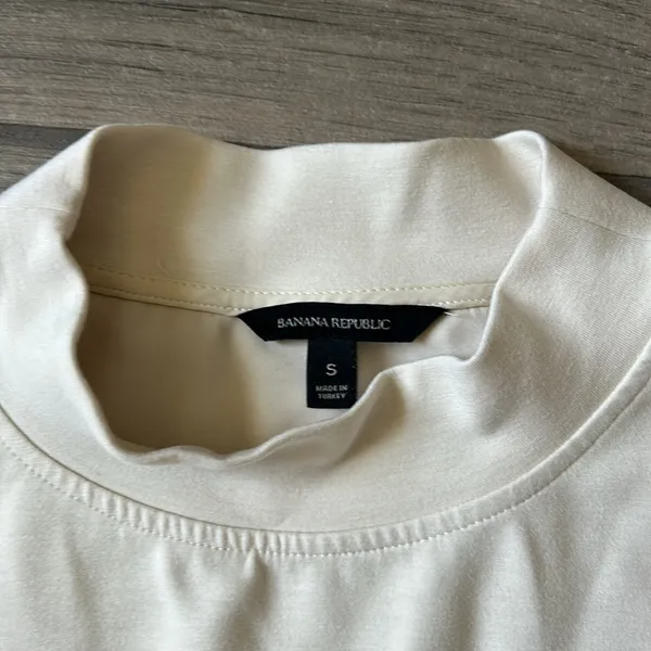 Banana Republic long sleeve top - Image 2