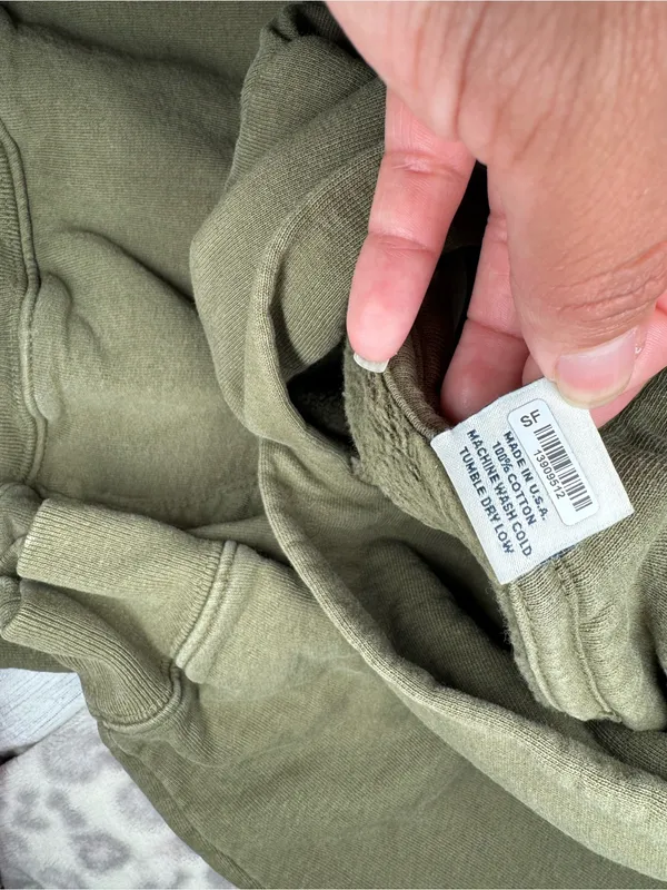 Sporty & Rich Olive Pullover Hoodie with Logo Tag - Image 4