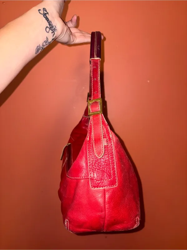 Stone Mountain Vintage Red Leather Barrel Bag - Image 5