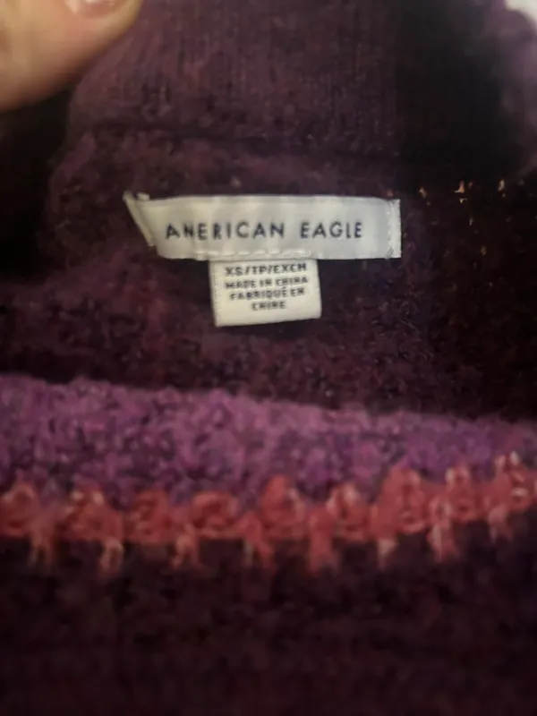 American Eagle Outfitters Sweater - Image 3