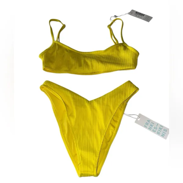 NWT Frankie’s Bikinis SET x REVOLVE Dallas Plisse Top Pina Colada Enzo Bottoms - Image 4