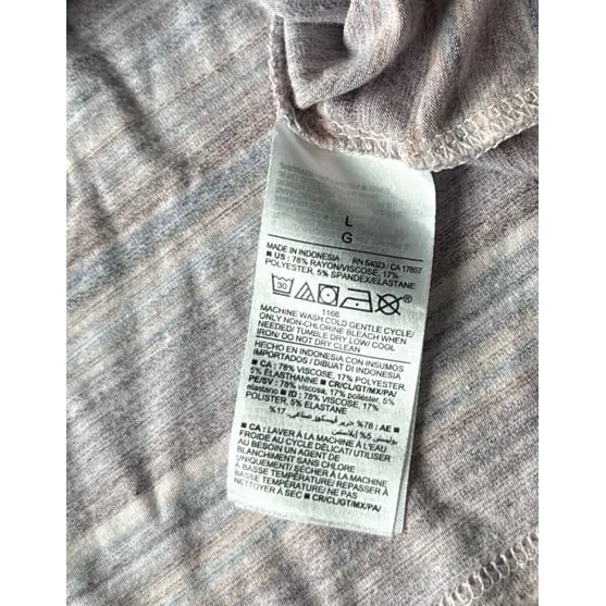 Old‎ Navy Women's Luxe Pastel Stripped Short Sleeve Tee Size Large - Image 6