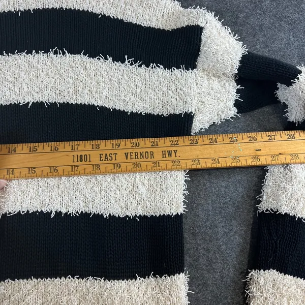 American Eagle Vintage Boyfriend Sweater Black Cream Striped Eyelash Knit Large - Image 6