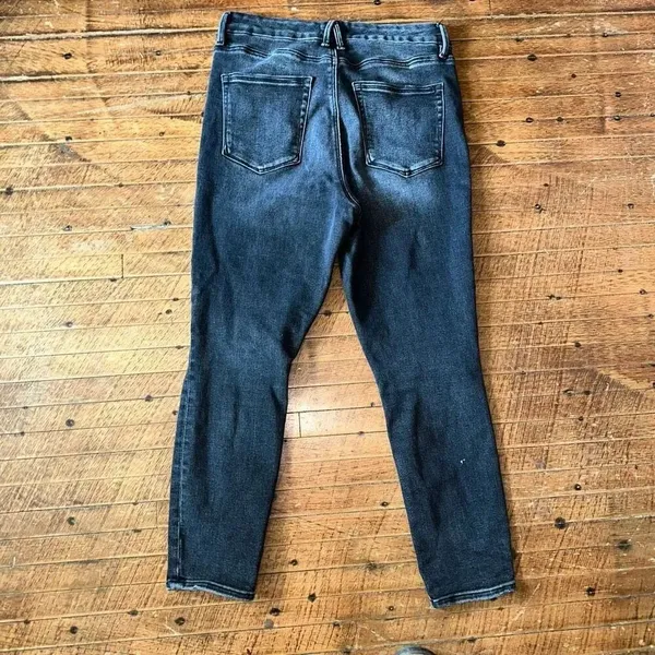 Good American distressed black157 luxe wedgie jeans - Image 6