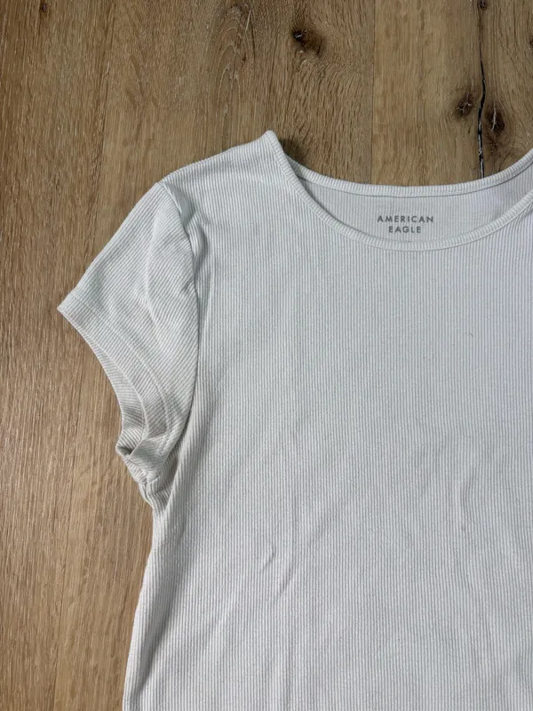 American Eagle White Ribbed Short Sleeve Tshirt - Image 2