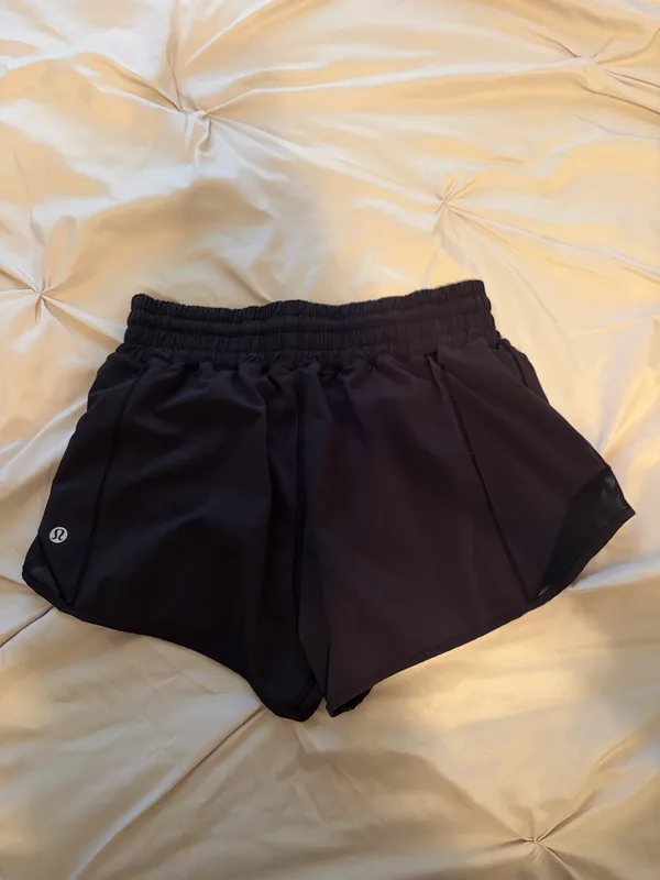 Lululemon Hotty Hot 2.5" - Image 2