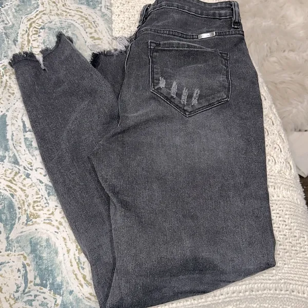 KanCan Women's black High Rise Jeans size 9/28 - Image 7