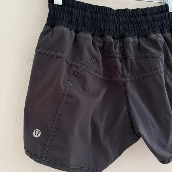 Lululemon Run Track Attack Running Shorts Black Athletic Women's Size 6 - Image 4
