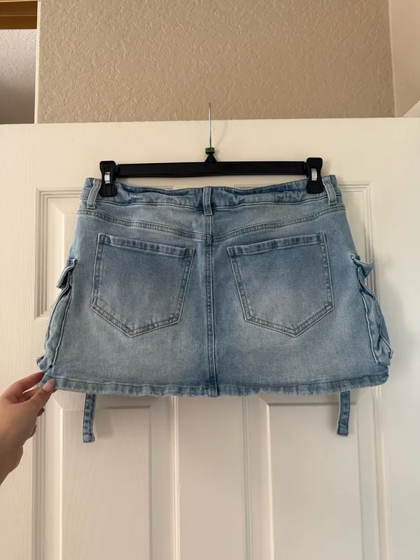 RSQ Denim Cargo Skirt with Buckle Pockets - Image 4