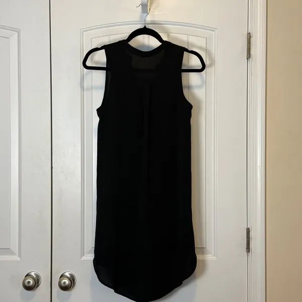 Lush Womens EUC Sleeveless V-Neck High Low Hem Pleated Back Dress XS Casual Chic - Image 3