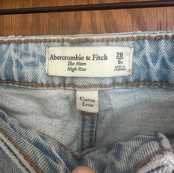 Abercrombie Curve Love Jeans - Image 3