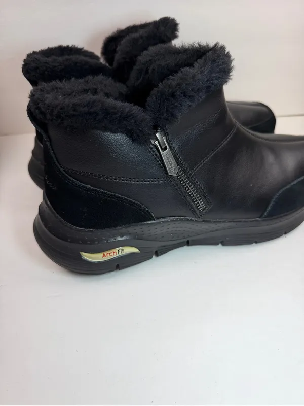 Skechers Arch Fit Women’s 11 Black Leather Faux Fur Ankle Boots Zip Comfort - Image 7