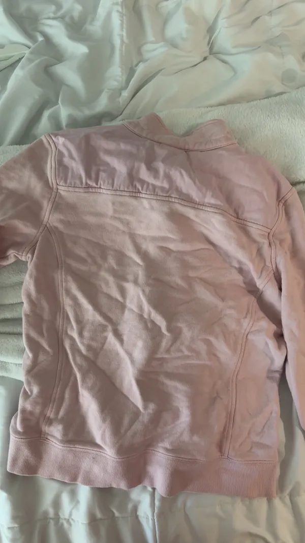 Vineyard Vines pullover  - Image 4