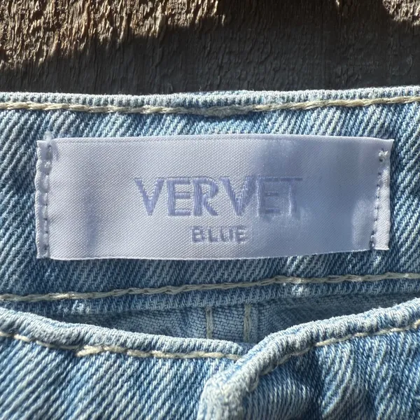 Vervet Blue Distressed Wide Leg Jeans Light Wash High Rise T5346 Size 27 - Image 3