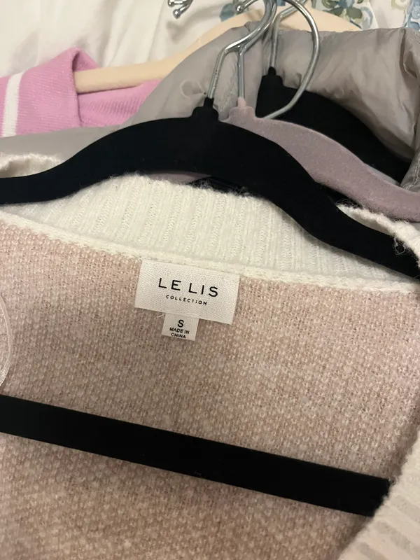 Le lis Tiger Striped Cropped Sweater - Image 3