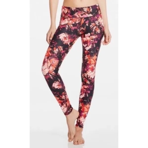 NWT Fabletics Salar Legging Get to Know me Small - Image 2