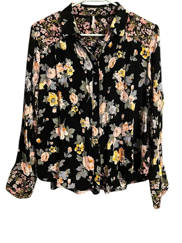 Free People Hold Onto Me Floral Button‎ Down Top Size Medium Black - Image 3