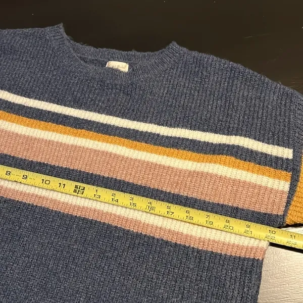 Hem‎ and Thread Blue Striped Crewneck Sweater Pink Gold White Knit Small - Image 4