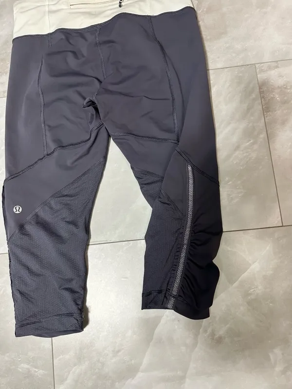 Lululemon Womens Crop Leggings Size 8 Grey Free Runner - Image 11