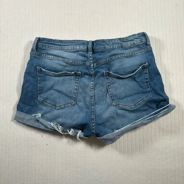 H&M Denim Shorts Womens Size 12 Blue Jean Rolled Cuffed Hem Medium Wash Summer - Image 11
