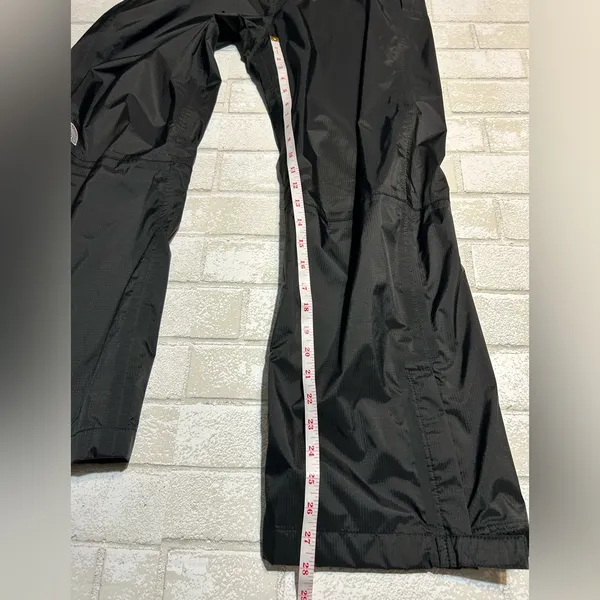 The North Face Woman’s Hyvent Waterproof Pants Outdoor Size 18 - Image 6