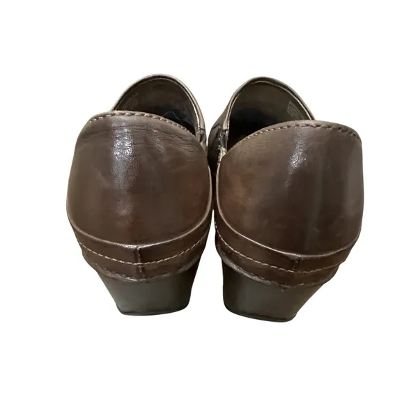 DANSKO Hailey Professional Staple Clog Mule Platform Nursing Shoe Studs 7.5-8/38 - Image 3