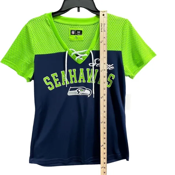 Seattle Seahawks NFL Football Shirt M Blue Green Lace Up Top Superbowl Champs‎ - Image 7