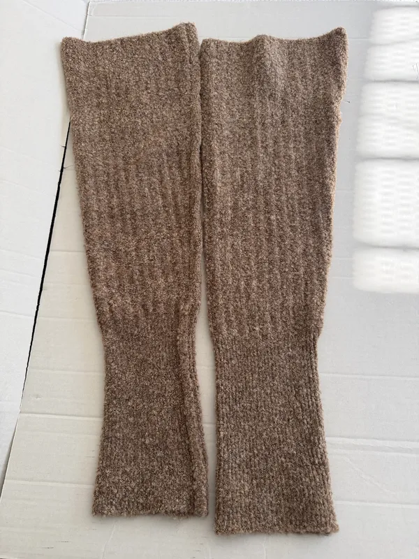 Danielle Guizio leg warmer - Image 5