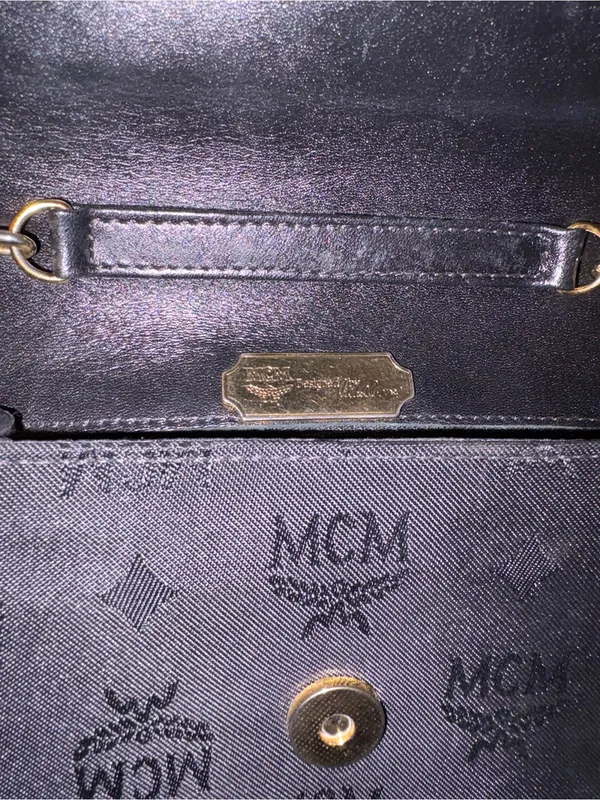 Mcm sure and leather black crossbody - Image 10