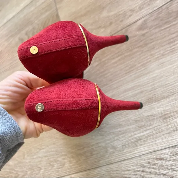 Jones New York Burgundy Suede Delta Heels Pumps Gold Trim Classy Sexy 7 Leather - Image 3