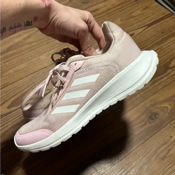 Adidas Women's Light Pink Sneakers - Image 3