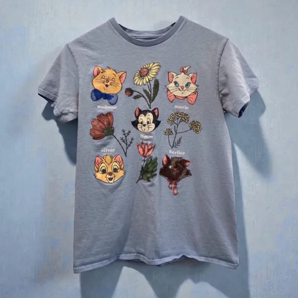Disney Cats Graphic Tee S Blue – Kawaii Aesthetic - Image 4