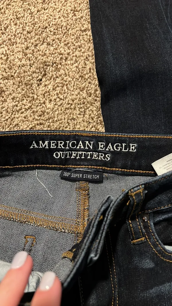 American Eagle Jeans - Image 4