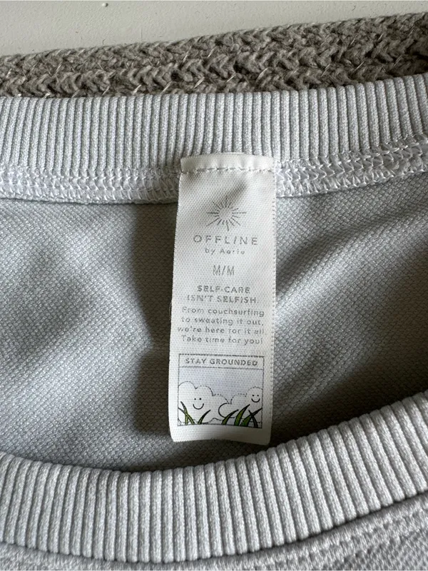 Offline by Aerie Pale Blue Short Sleeve Ribbed-Hem Cropped Workout Top Sz Medium - Image 4