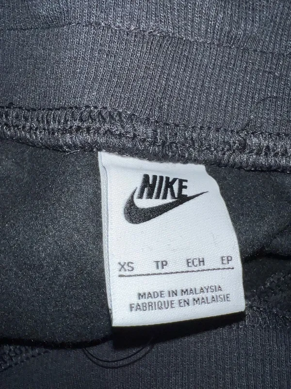 Nike NWT Black Standard‎ Fit High Rise Joggers - Image 14