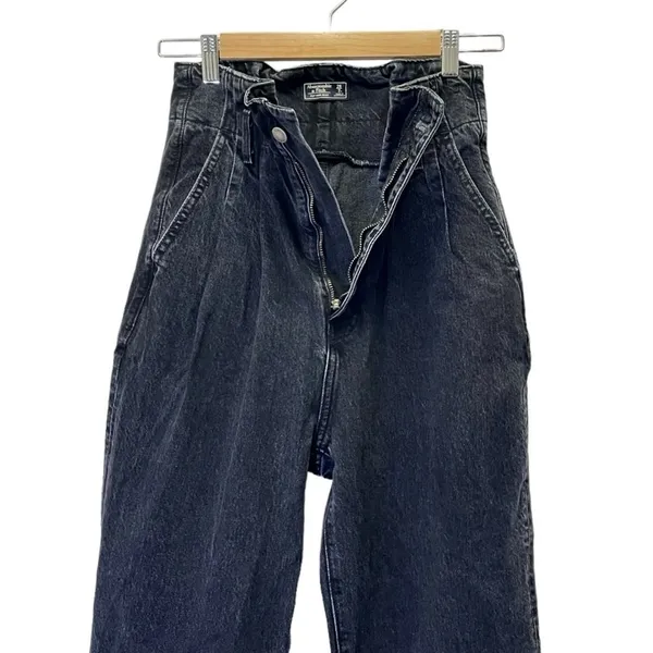 Abercrombie & Fitch Mom Jeans Size 26 / 2 Black Stonewash Paperbag High Rise - Image 6