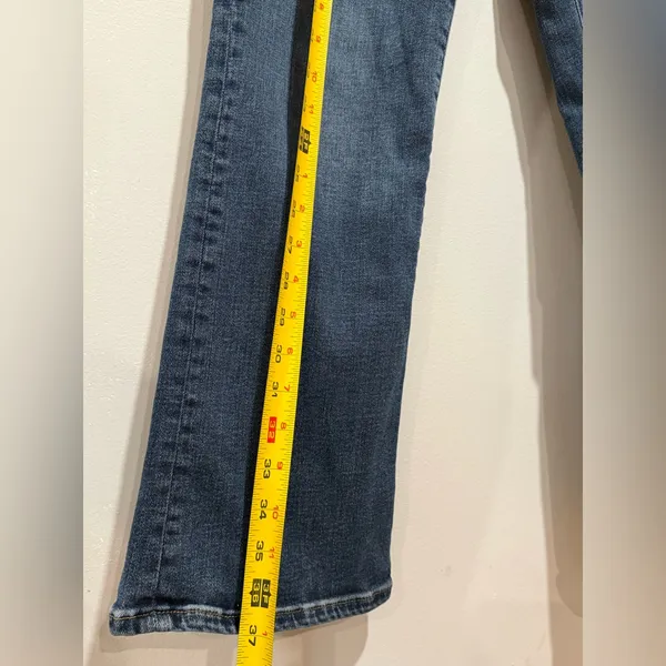 Madewell Women's Flare Jeans in Dark Blue Denim - Image 7