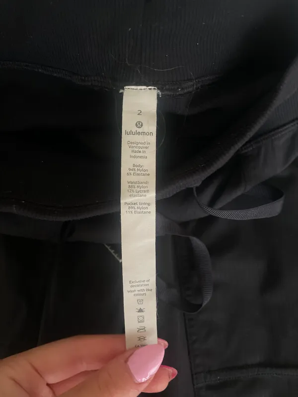 Lululemon Dance Studio Cropped Pants - Image 3