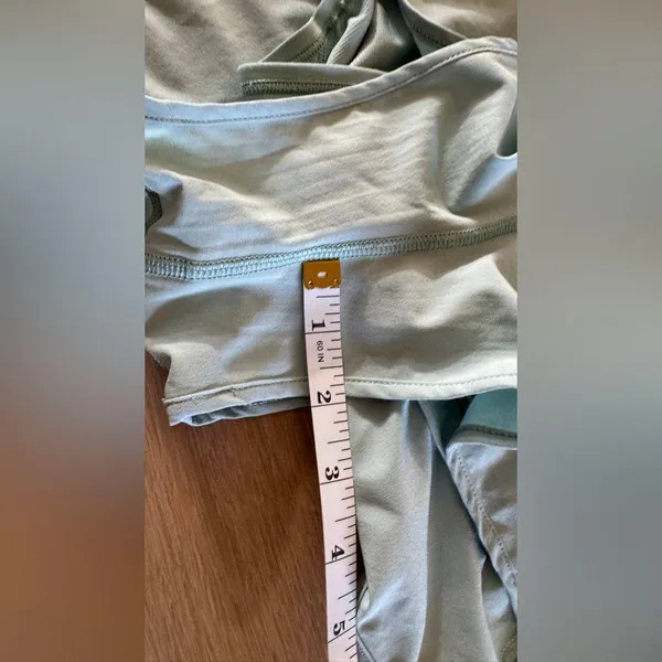 Lululemon Hotty Hot Short II *2.5" Breezy size 14 - Image 11
