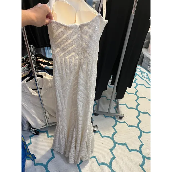 Jovani White Sequin‎ Geometric Chevron Strapless Formal Gown Sweetheart Slit 00 - Image 3