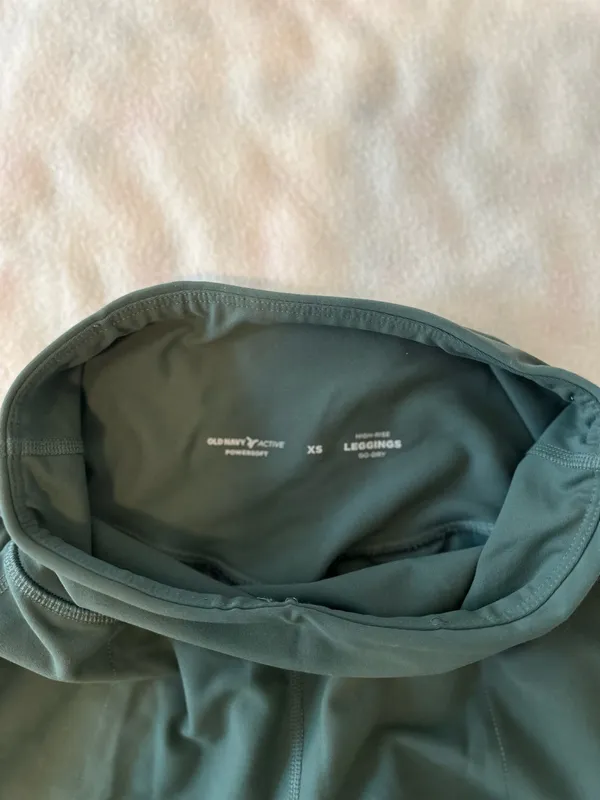 Old Navy Joggers - Image 5