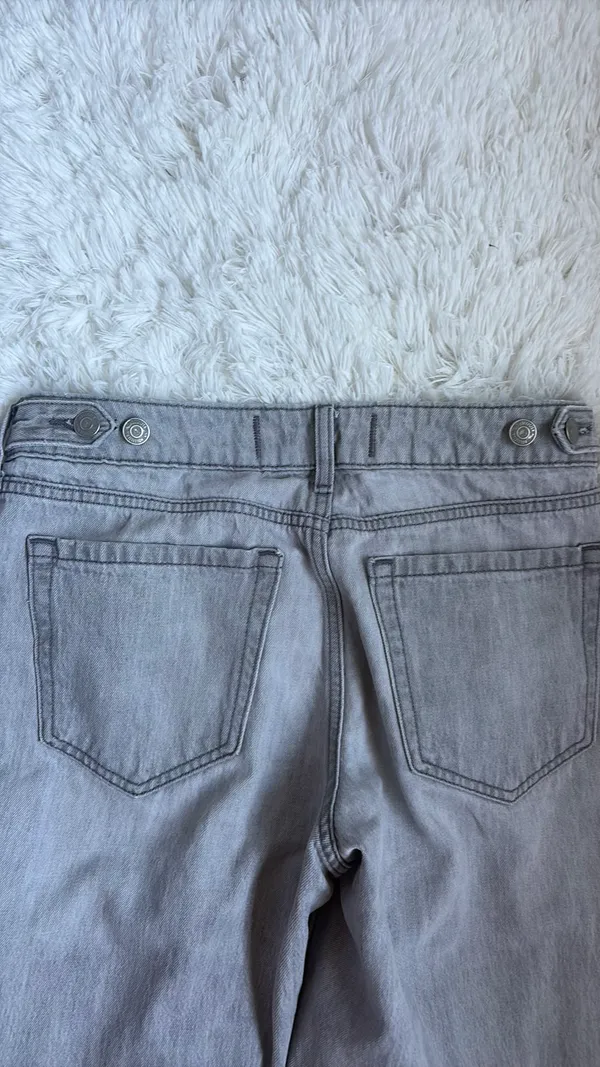 Hollister Low-Rise Grey Jeans - Image 2