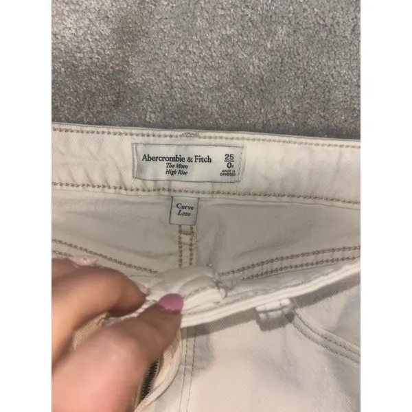 Abercrombie & Fitch Mom High‎ Rise Off White Jeans Size 25/0 - Image 6