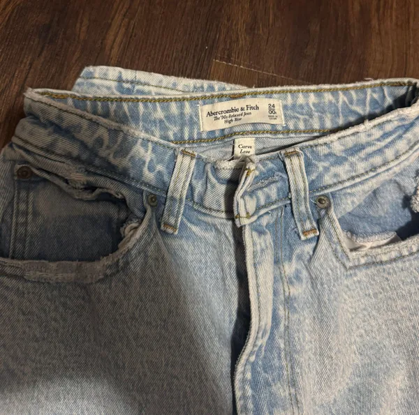Abercrombie Curve Love Jeans - Image 2