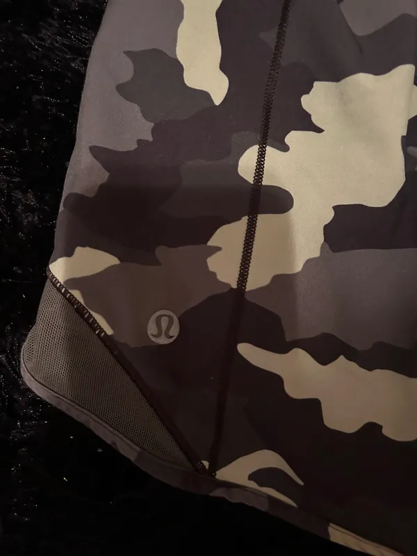 Lululemon hotty hot short - Image 4