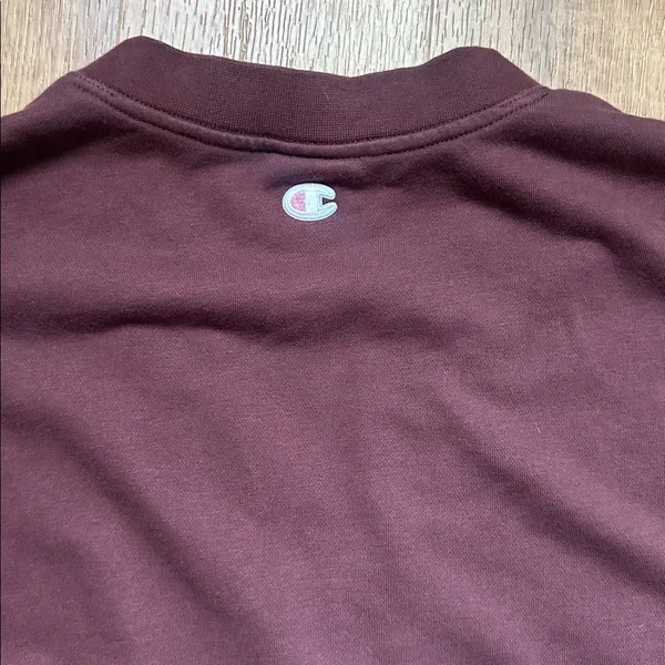 Champion Women's Oversized V-Neck‎ Sweatshirt Size Small - Image 8
