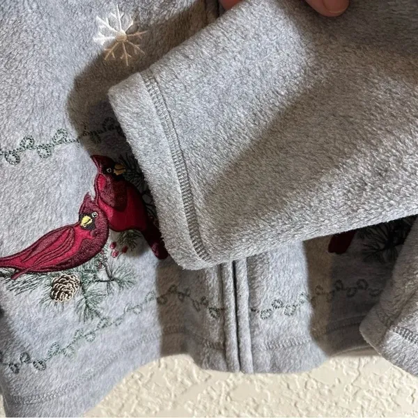 Croft‎ & Barrow Fleece Zip Up Jacket Gray PXL Women Cardinal Snowflake Winter - Image 5