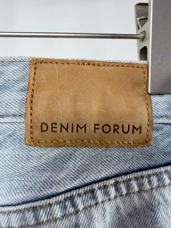 Denim Forum The Romy Mid Rise Classic Straight Leg Jeans Light Blue 23 x 30 Long - Image 5